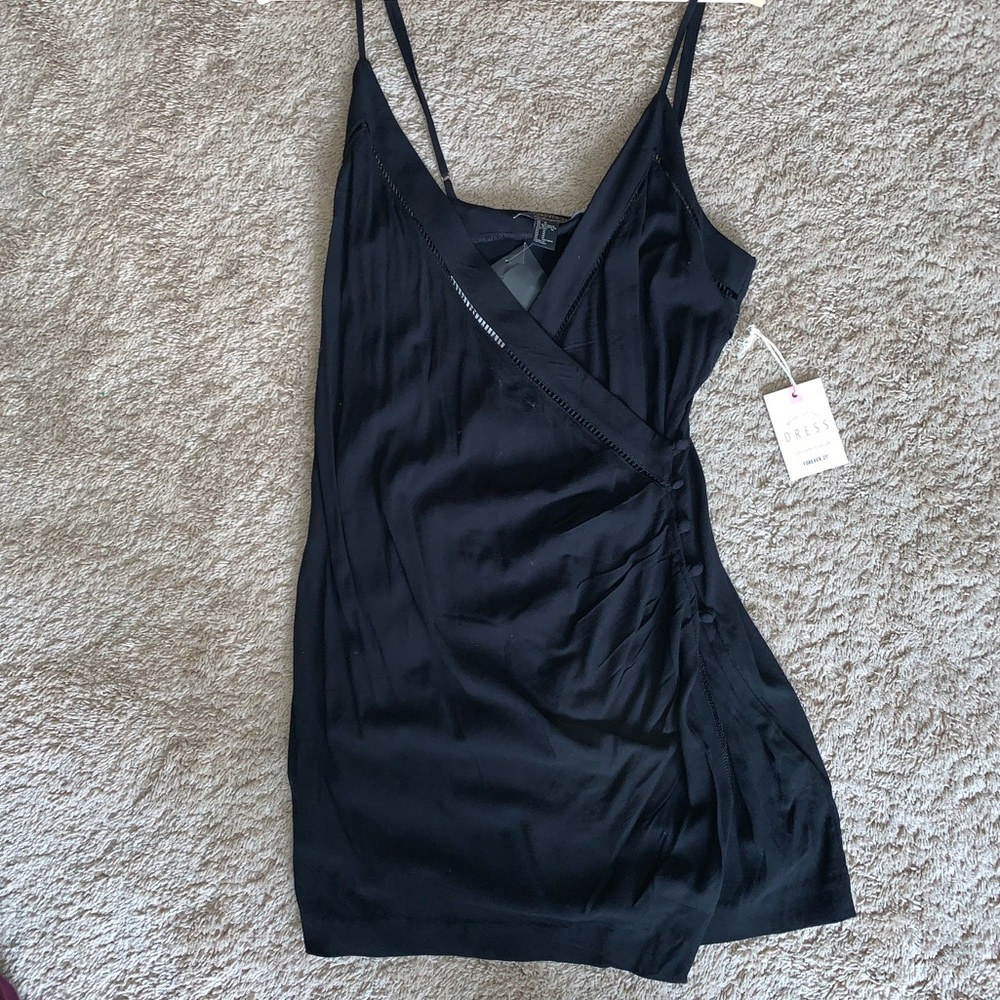 Cute details cocktail dress.